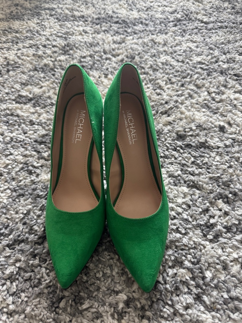 MICHAEL Michael Shannon  Green Suede Pointed Toe Pumps